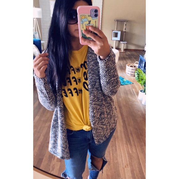 Cardigan - Picture 2 of 3